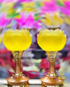 Đèn lưu ly vàng 10